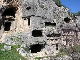 Kaya Mezarları 2.jpg