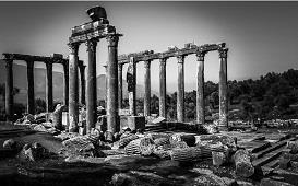 1- Euromos Zeus Lepsynos Tapınağı.jpg